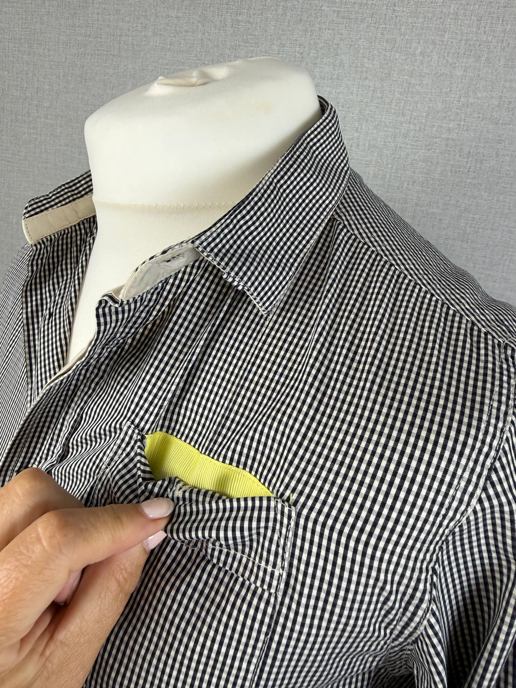 Descendant of Thieves Gingham Shirt Medium – Preloved