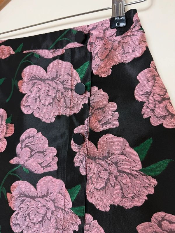 Miss Selfridge Black Pink Floral Mini Skirt UK8 Wrap Jacquard Rose Print