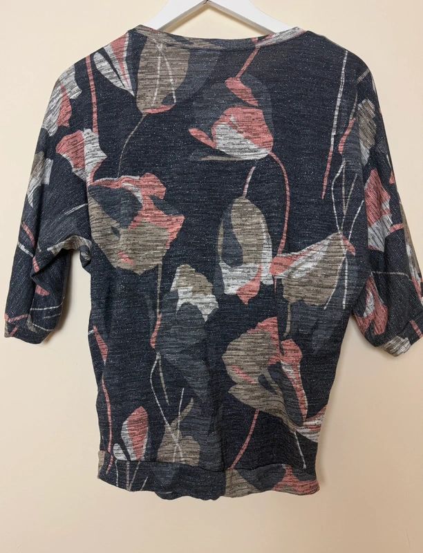 Phase Eight Navy Floral Batwing 1/2 Length Sleeve Top - UK8