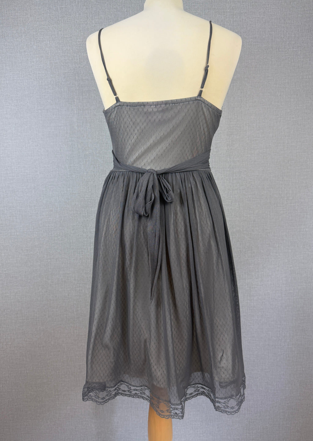Lipsy Grey Embellished Mesh Midi Dress S/M – Pre-Loved