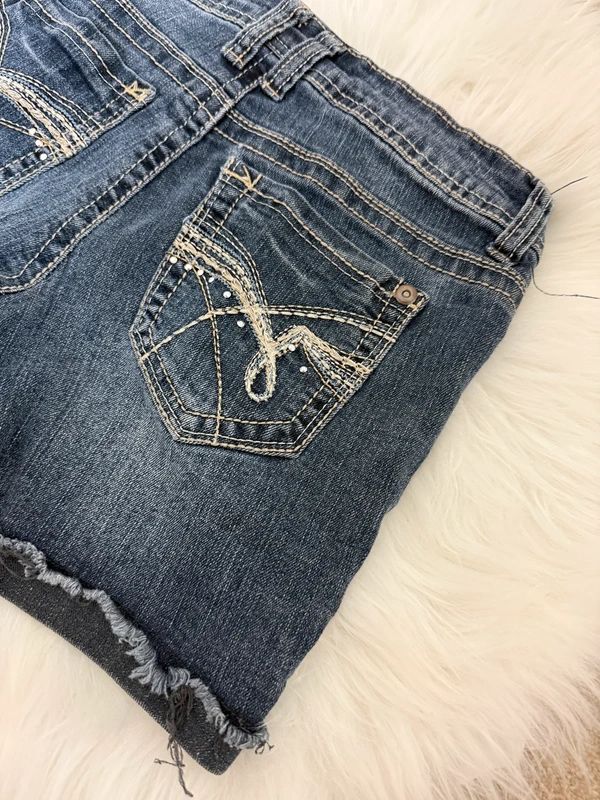 No Boundaries Y2K Embroidered Denim Shorts W28 Mid Blue Wash Rhinestone Cut Off