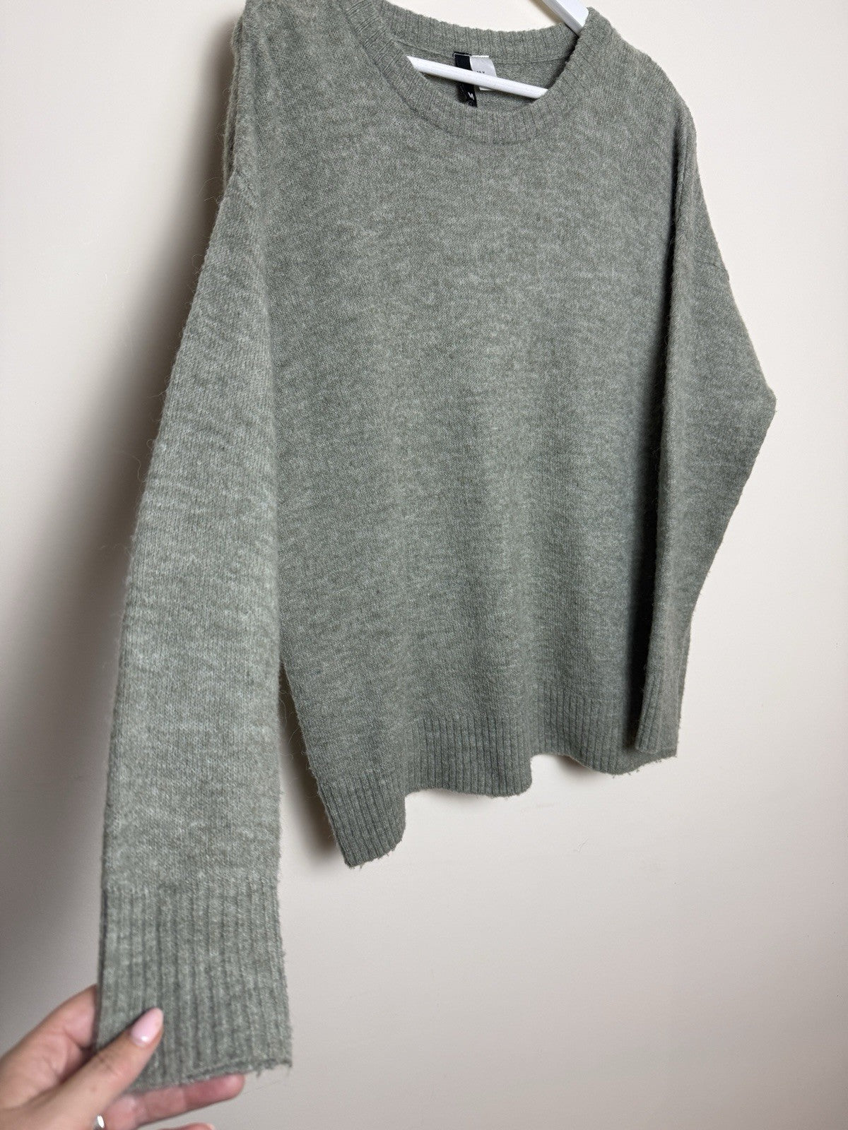 H&M Men's Light Green Alpaca Wool Blend Crew Neck Jumper - Medium