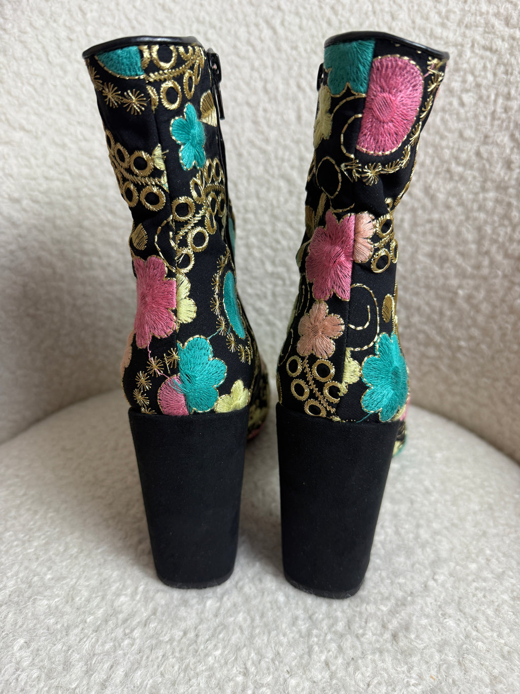 River Island Embroidered Boots UK8 Black Floral Block Heel Statement Made In Spa
