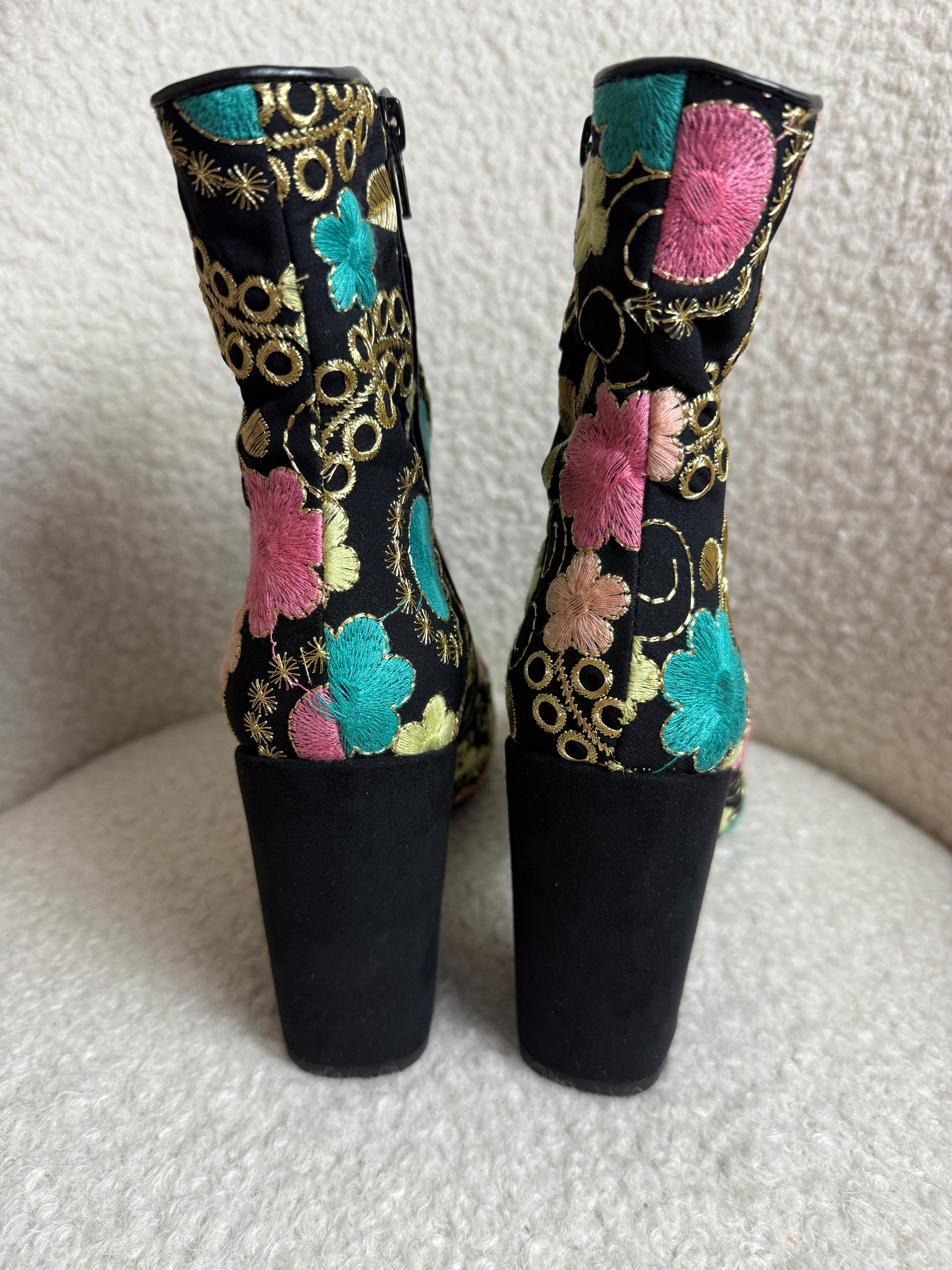 River Island Embroidered Boots UK8 Black Floral Block Heel Statement Made In Spa