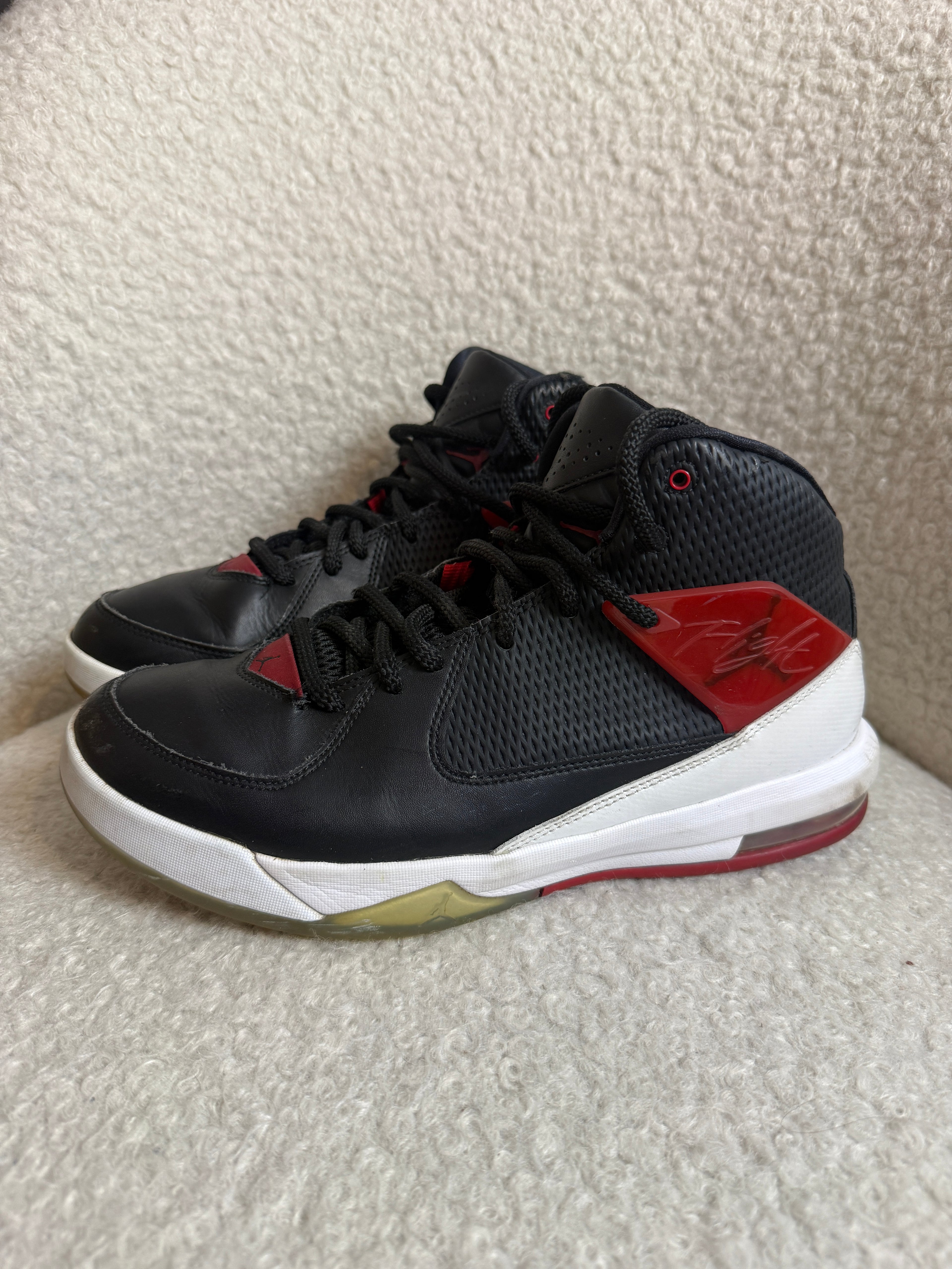 Nike Jordan Flight Basketball Trainers UK7.5 EU42 Black Red High Top
