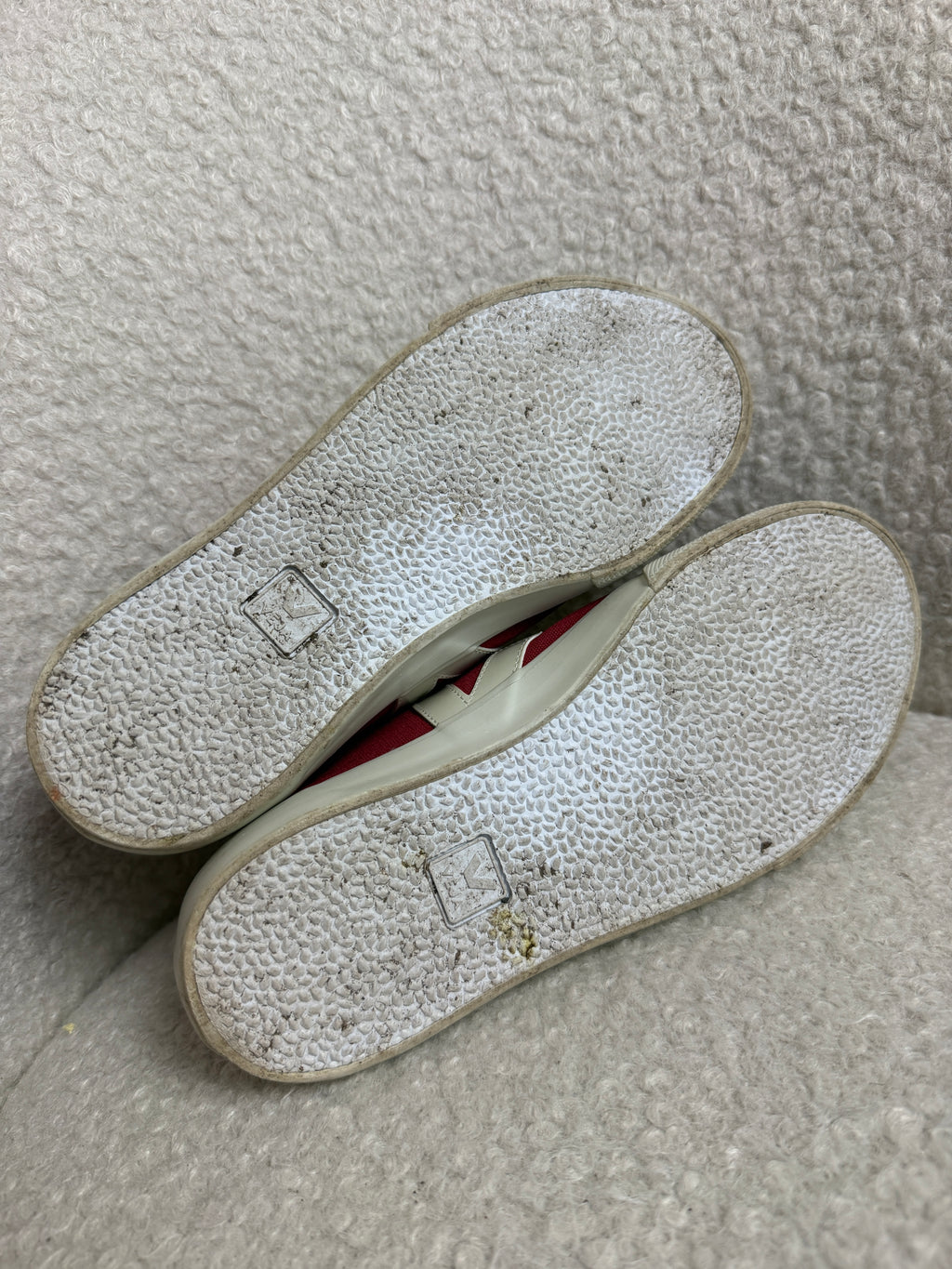 VEJA Wata Burgundy Canvas Trainers UK 7 EU 40 – Preloved