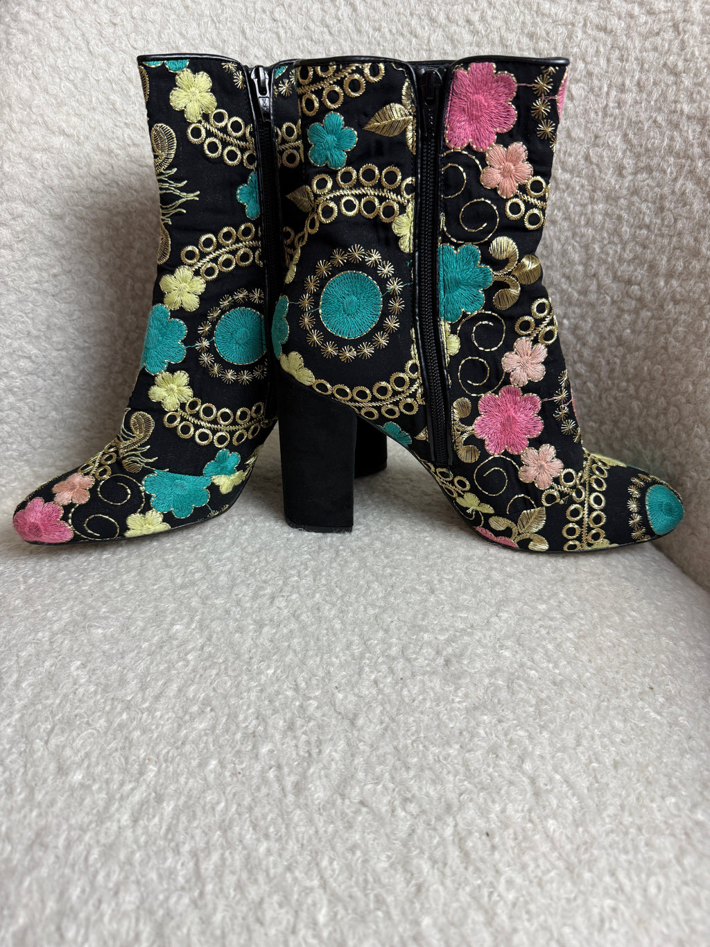 River Island Embroidered Boots UK8 Black Floral Block Heel Statement Made In Spa