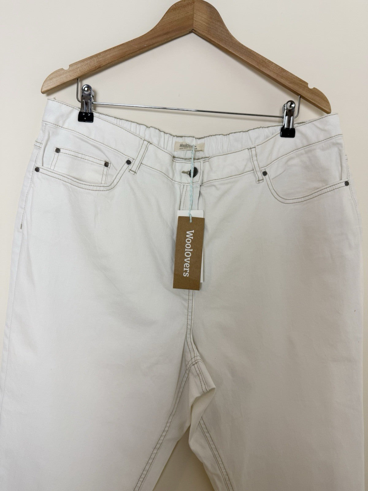 WoolOvers BNWT Soft White Cropped Jeans - UK20