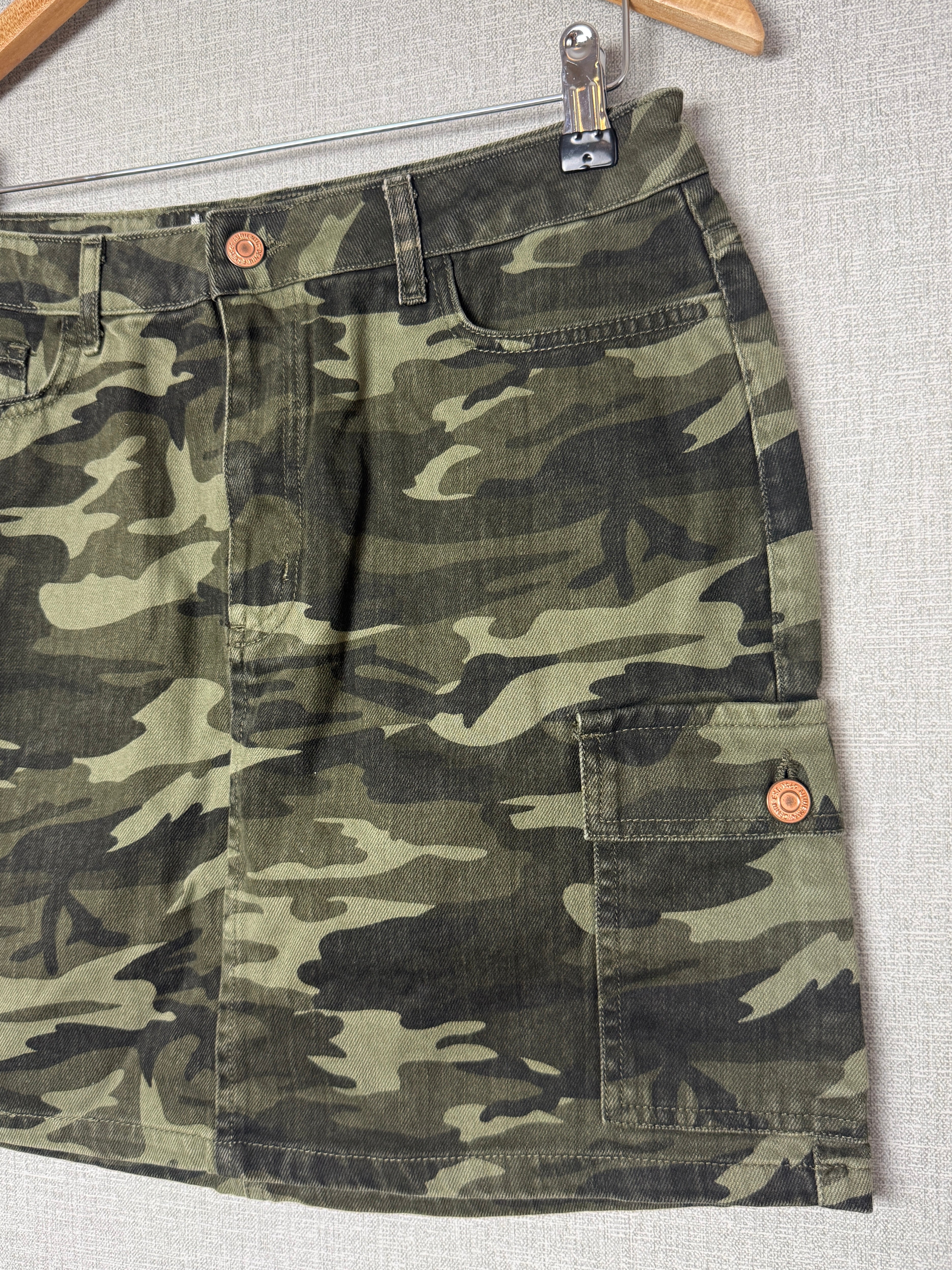 Green Camo Cargo Mini Skirt Military Utility Y2K Style UK 12/14