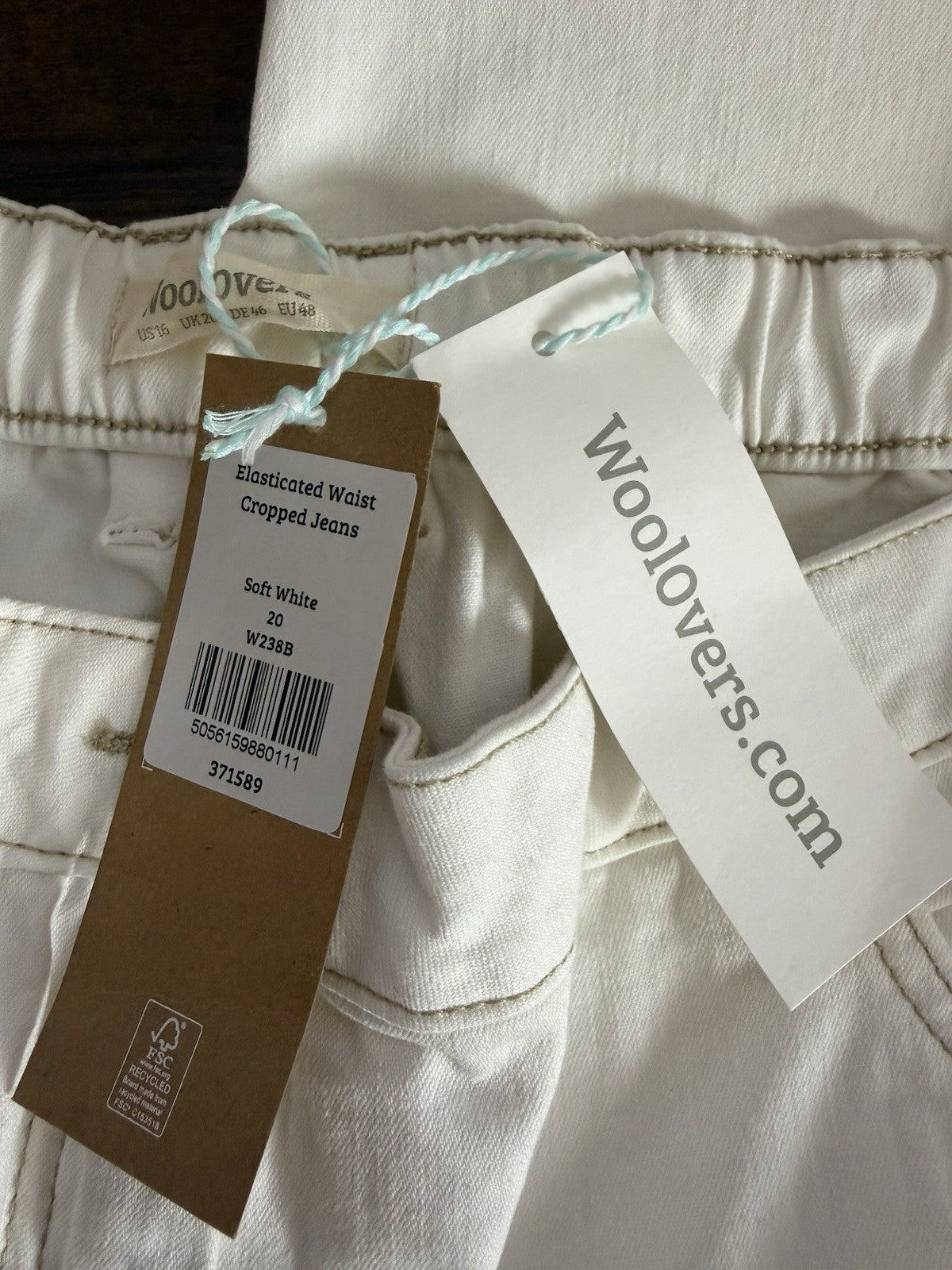 WoolOvers BNWT Soft White Cropped Jeans - UK20