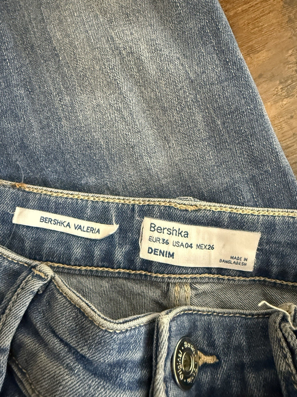 Bershka Valeria Skinny Distressed Ripped Jeans - UK8