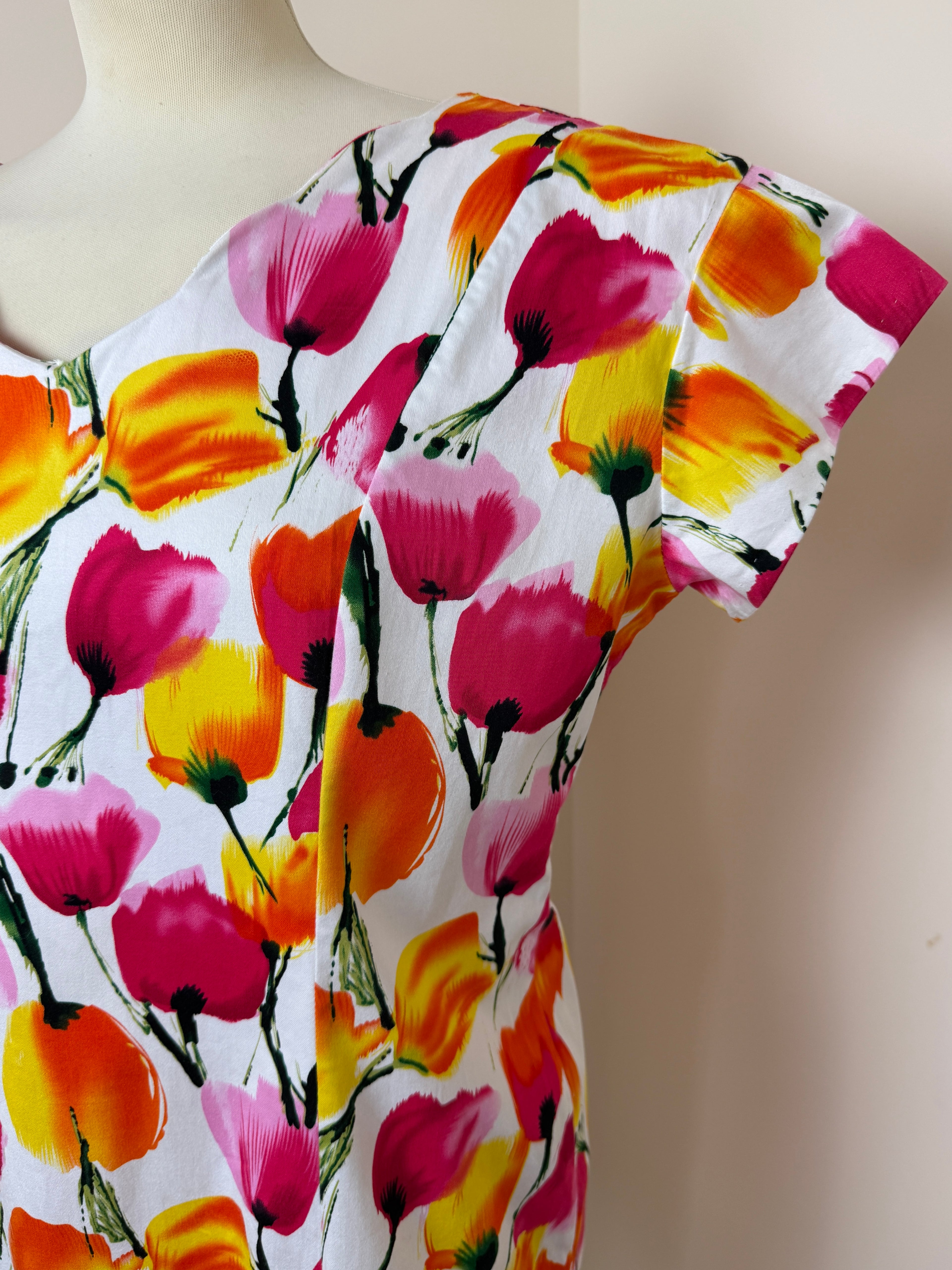 Floral Shift Dress White Pink Orange Yellow Stretch Scallop Neck Large