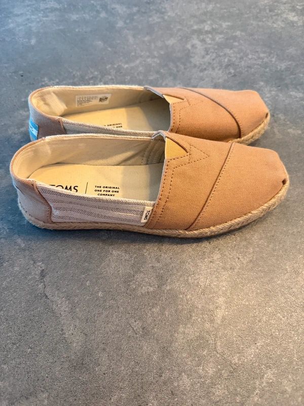 TOMS Beige Canvas Alpargata Slip On Espadrilles UK 4 Womens Casual Shoes New