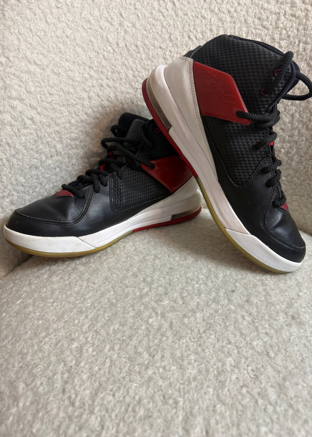 Nike Jordan Flight Basketball Trainers UK7.5 EU42 Black Red High Top