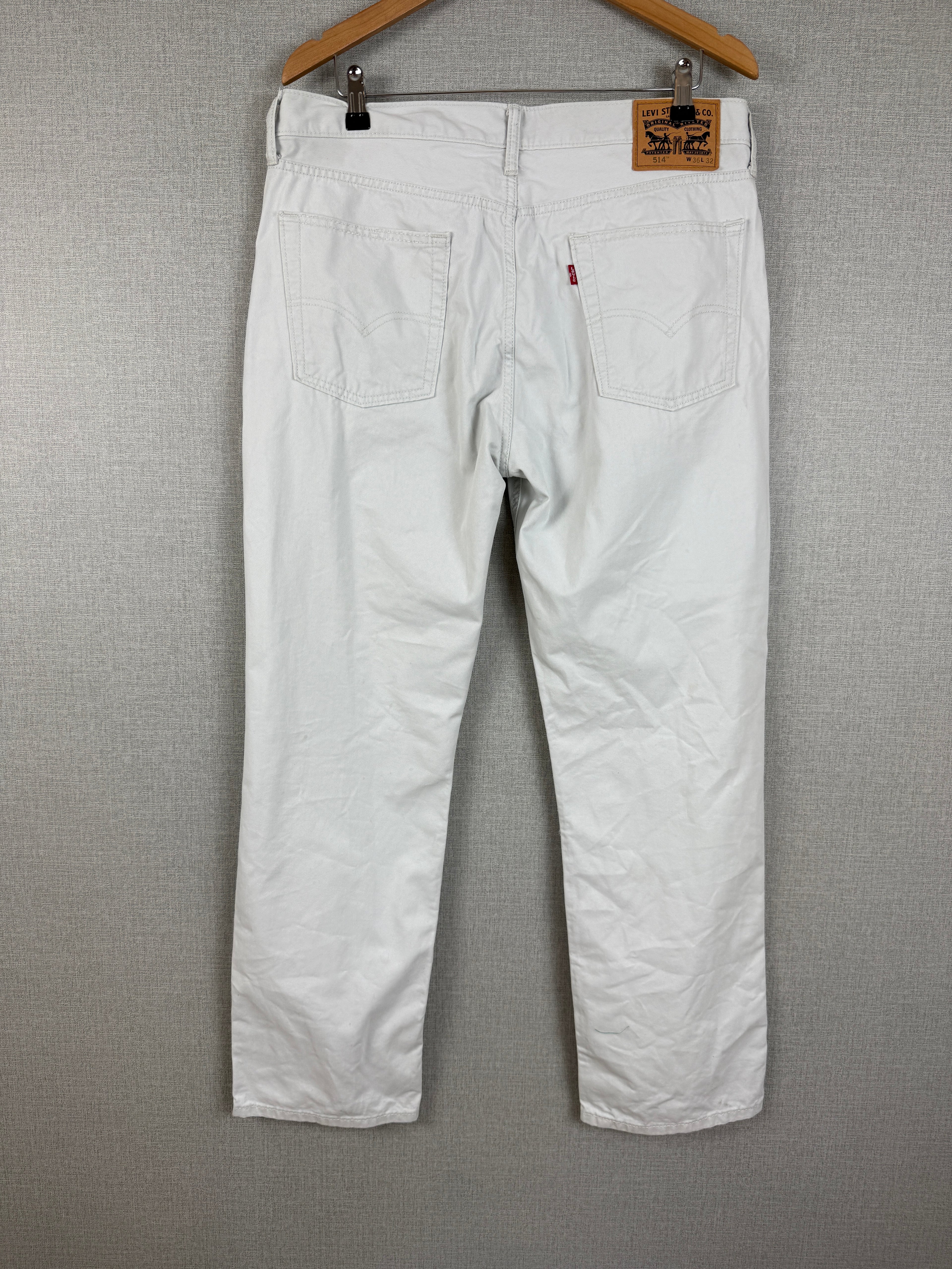 Levi's 514 Pale Blue Straight Leg Jeans W36 L32 - Preloved
