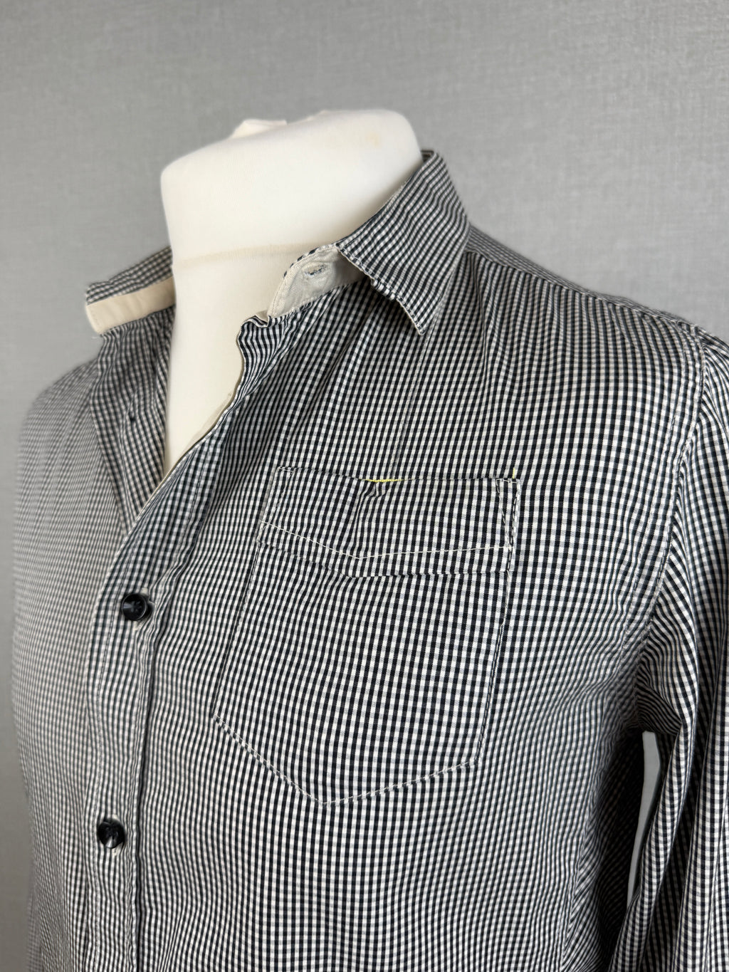 Descendant of Thieves Gingham Shirt Medium – Preloved