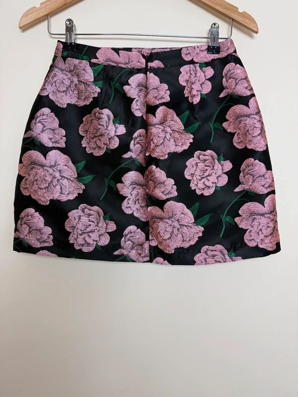 Miss Selfridge Black Pink Floral Mini Skirt UK8 Wrap Jacquard Rose Print