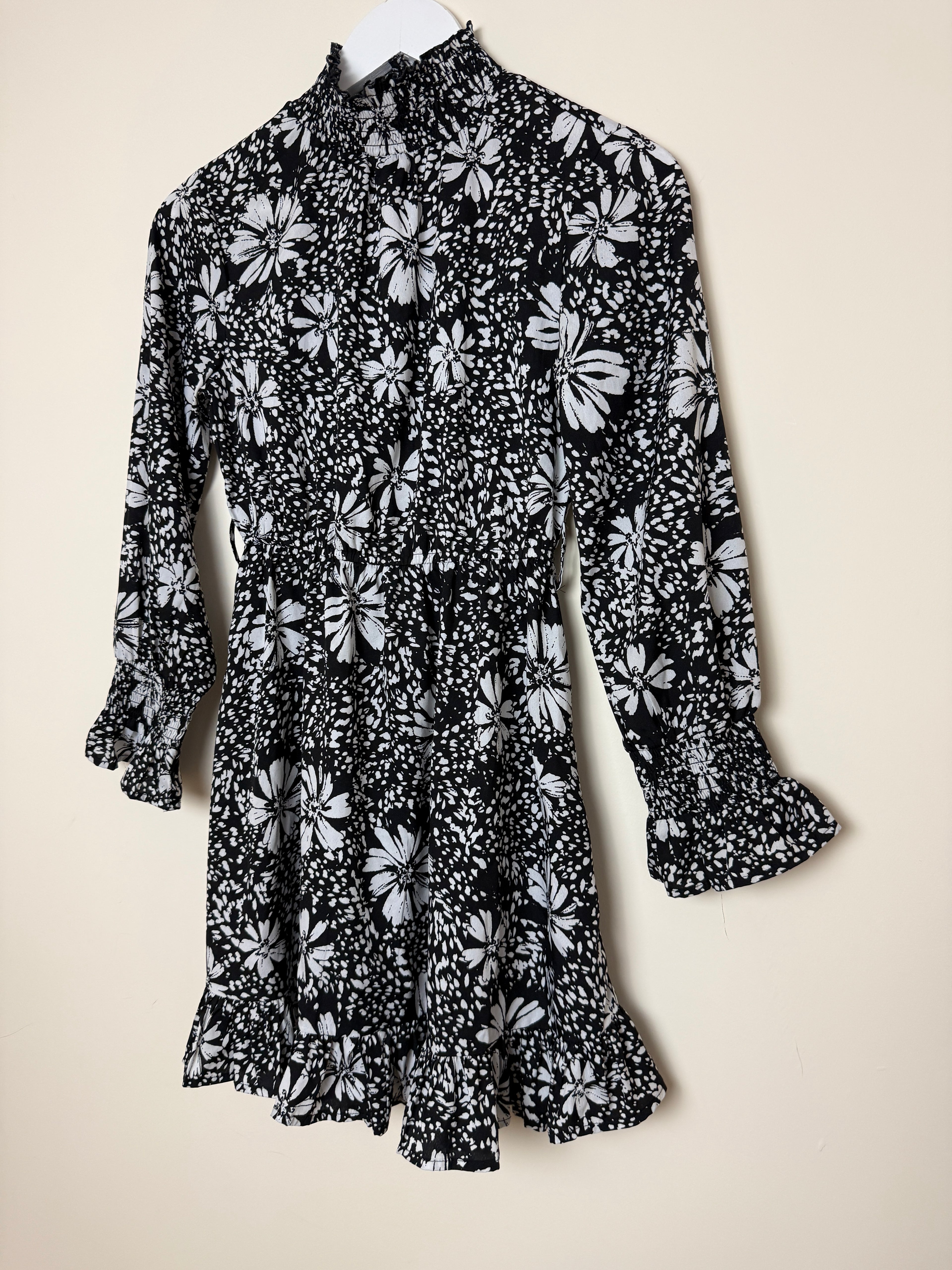 New Look Petite Black White Floral Ruffle Dress Tiered Elastic Waist UK4