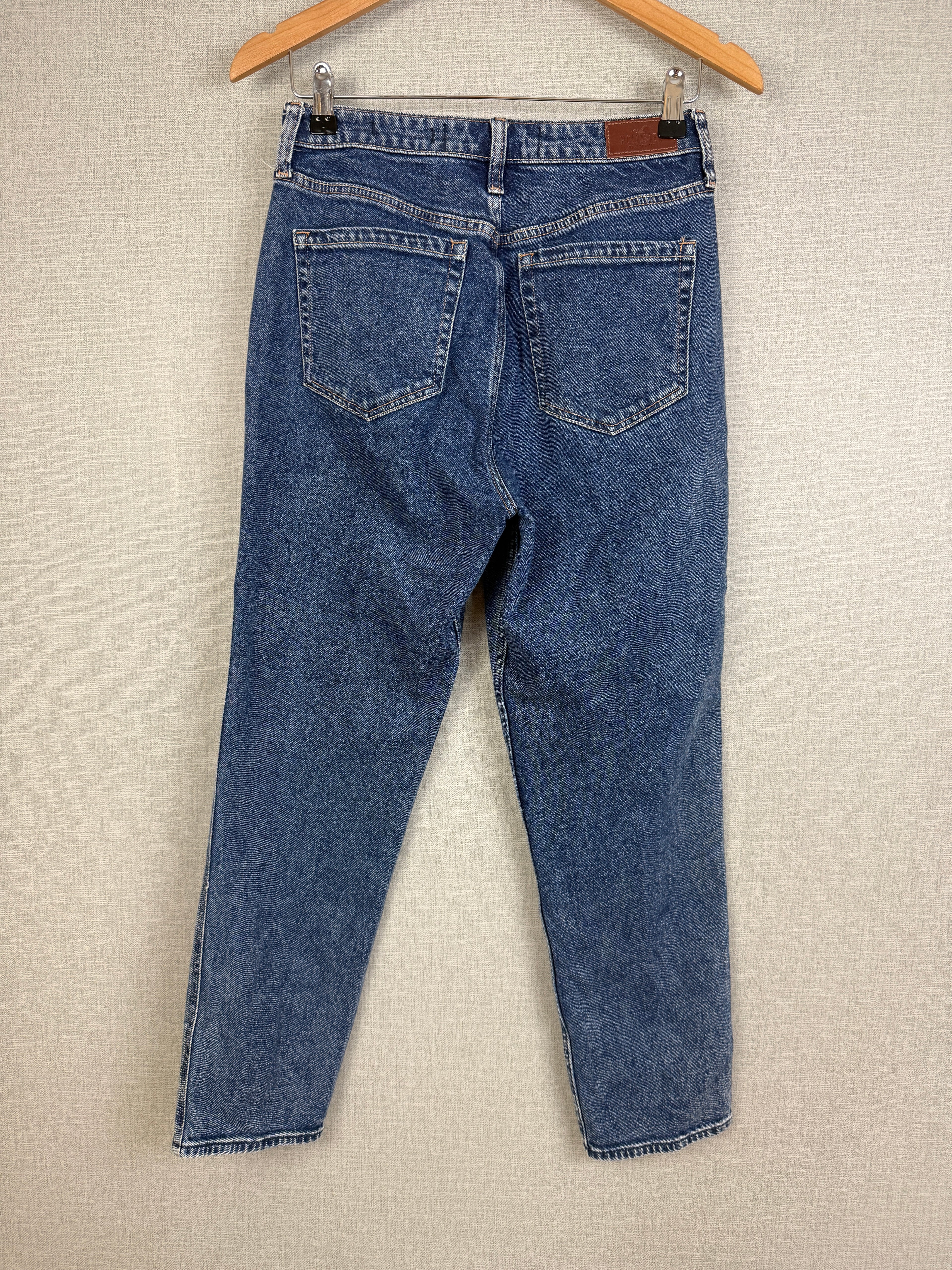 Hollister Ultra High Rise Mom Jeans Dark Wash Denim W28 L27 UK8