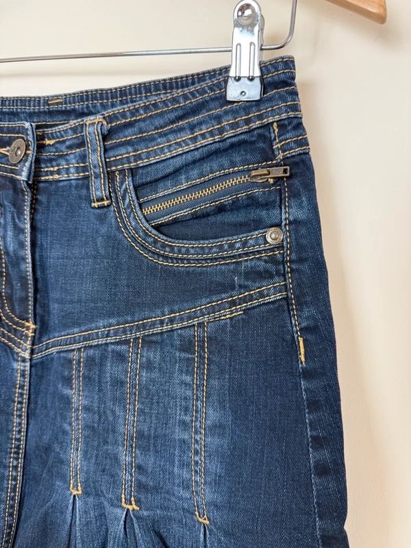 Yessica Y2K Dark Wash Pleated Denim Mini Skirt Drop Waist A Line UK8–10