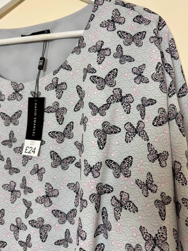 David Emanuel Brand new Summer Butterfly Lilac Grey Print Blouse - UK20
