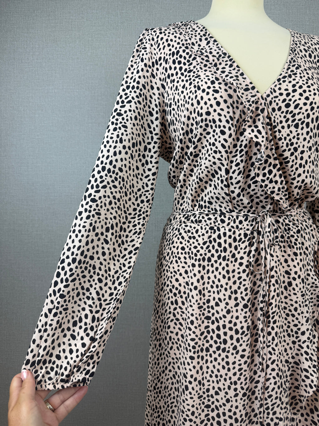 Oasis Blush Animal Print Wrap Midi Dress UK 16 – Pre-Loved