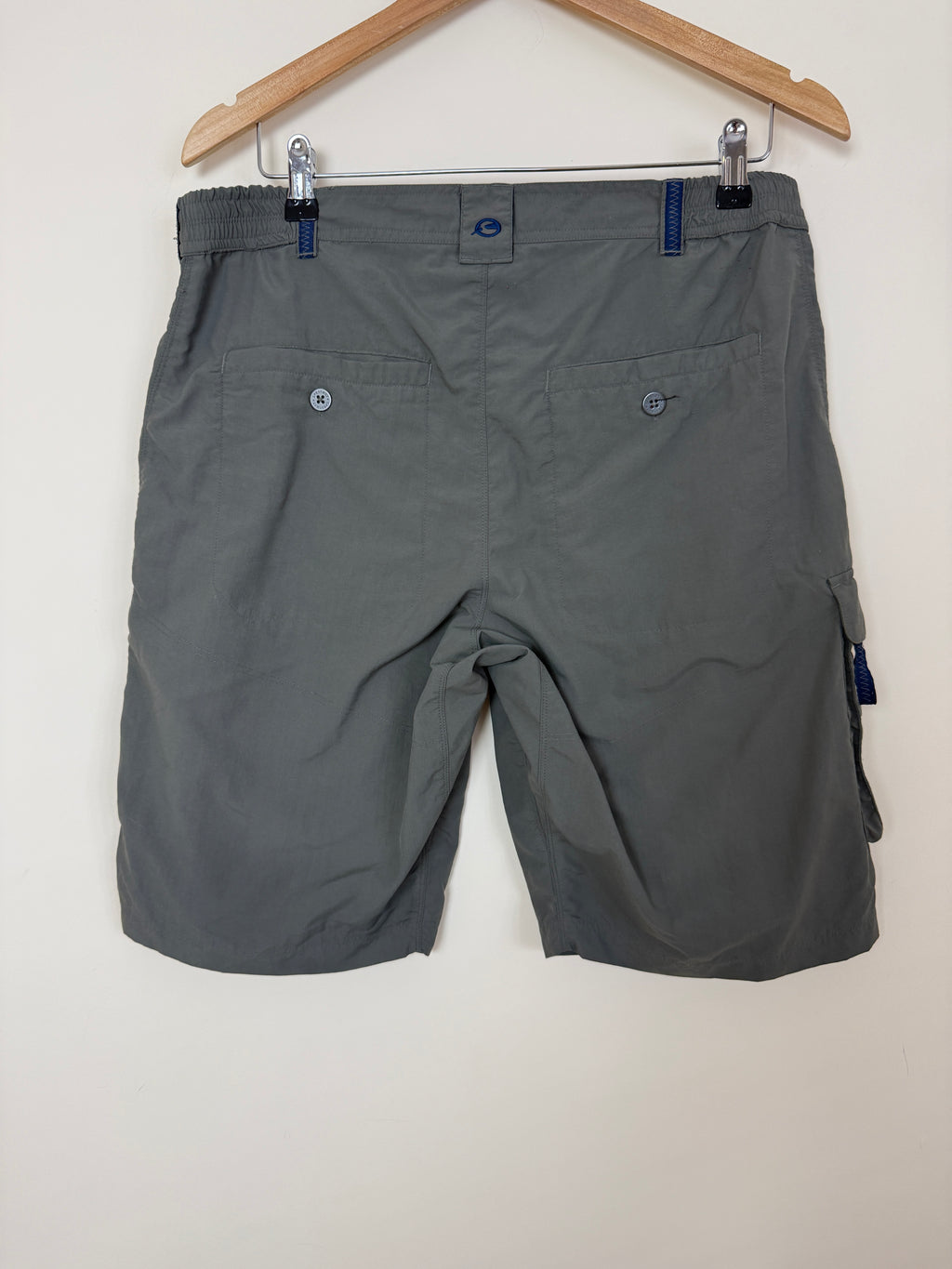 Sprayway Men’s Grey Cargo Walking Hiking Shorts Small Waist 30