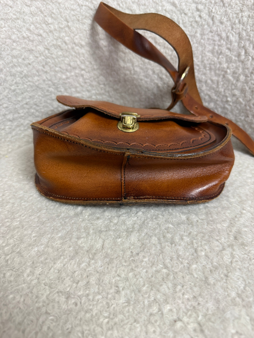 Vintage Brown Leather Crossbody Saddle Bag 9” x 8” – Preloved