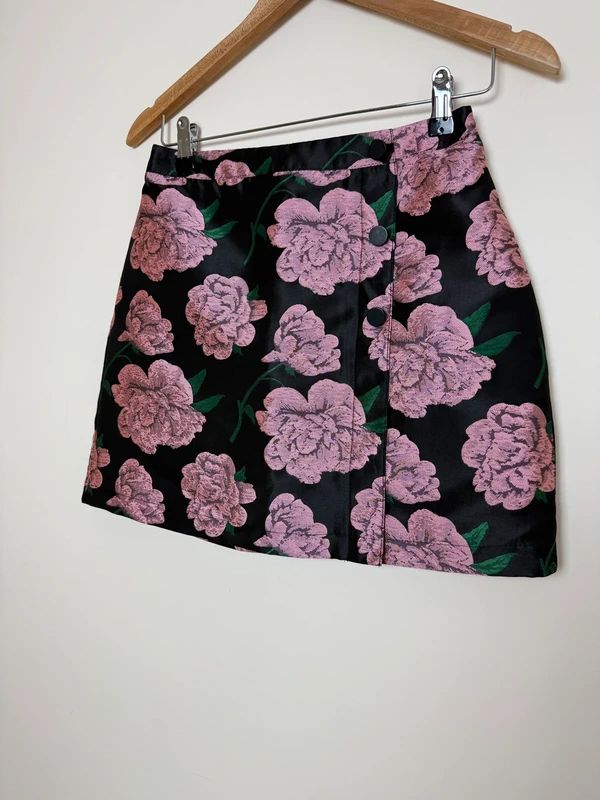 Miss Selfridge Black Pink Floral Mini Skirt UK8 Wrap Jacquard Rose Print