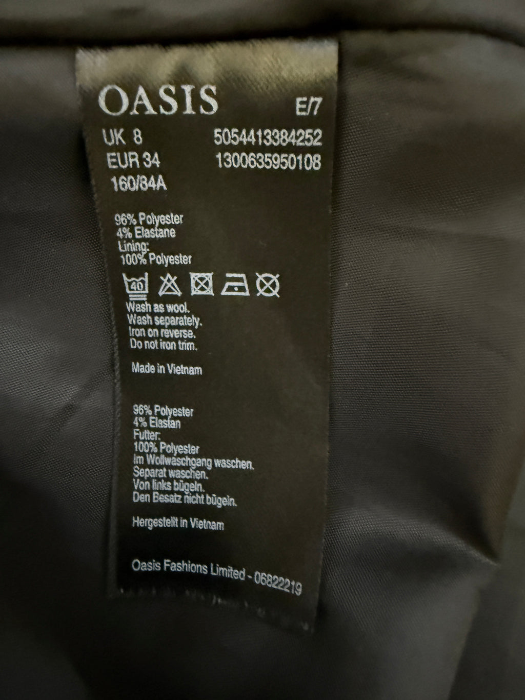Oasis Black Fit & Flare Skater Dress - UK8