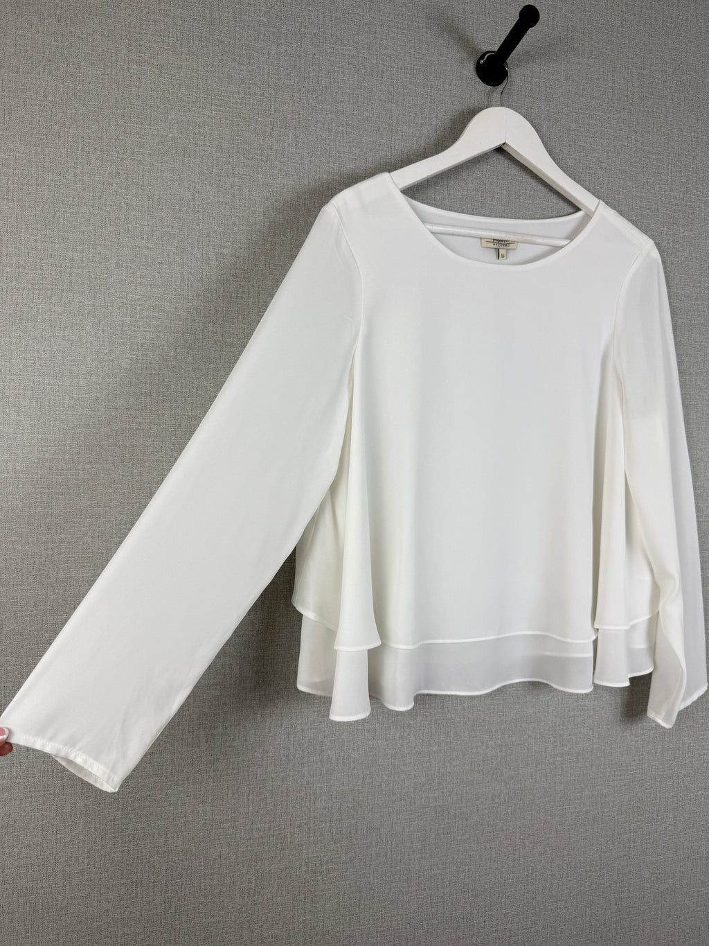 Papaya Weekend White Layered Bell Sleeve Blouse UK 16 – Preloved