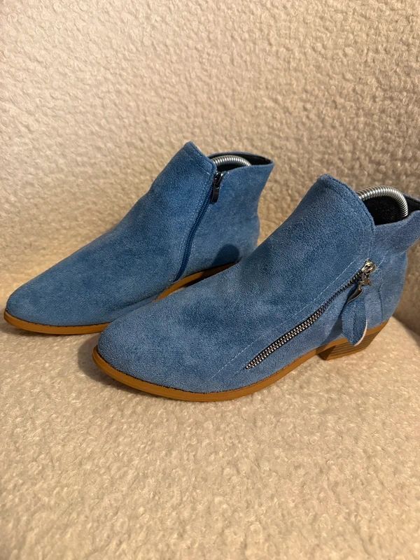 Okbop Brand New Suede Effect Light Blue Ankle Boots - UK7.5 EU41