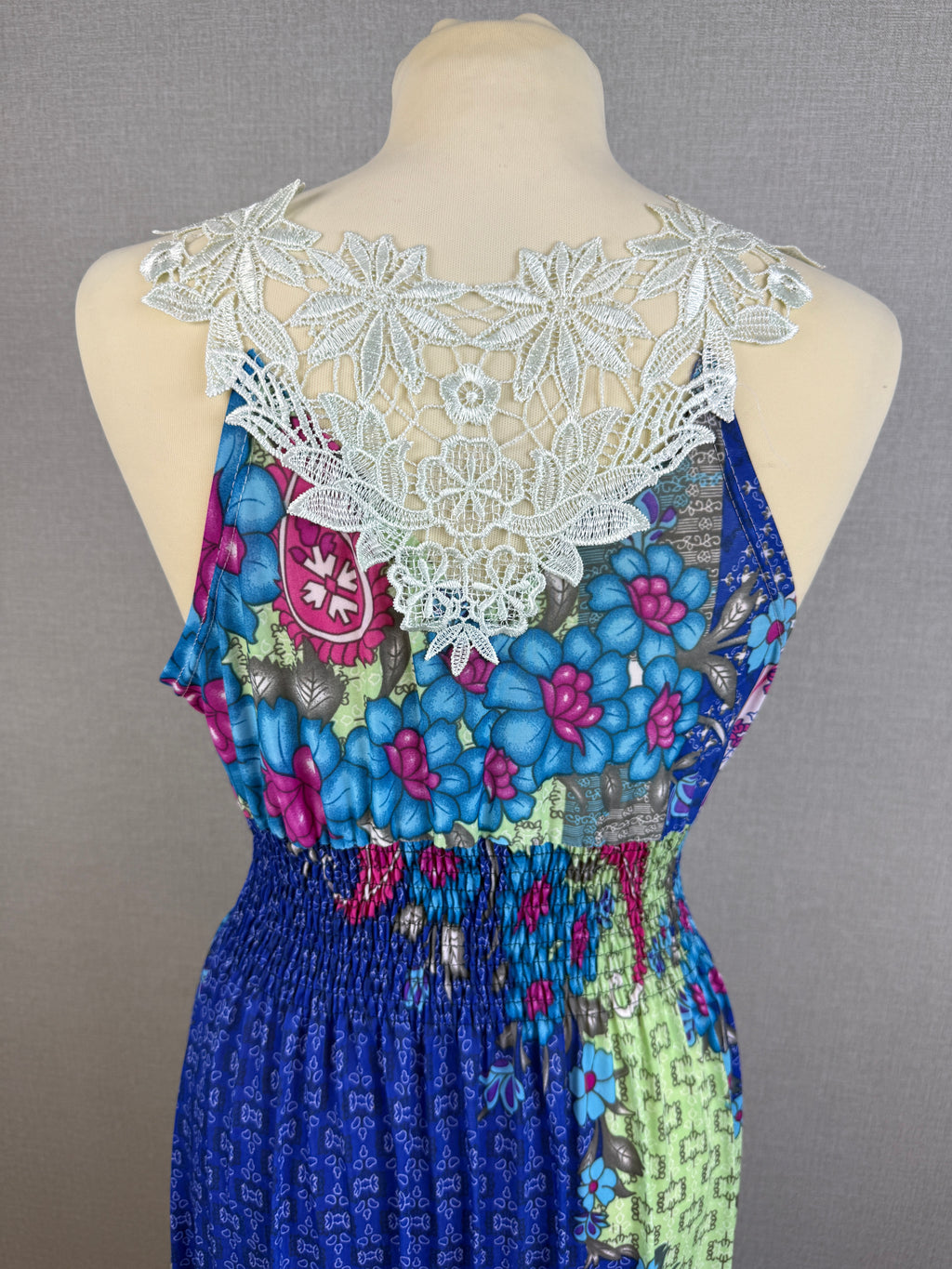 O.SHA Floral Paisley Crochet Back Maxi Dress Size M Blue Green
