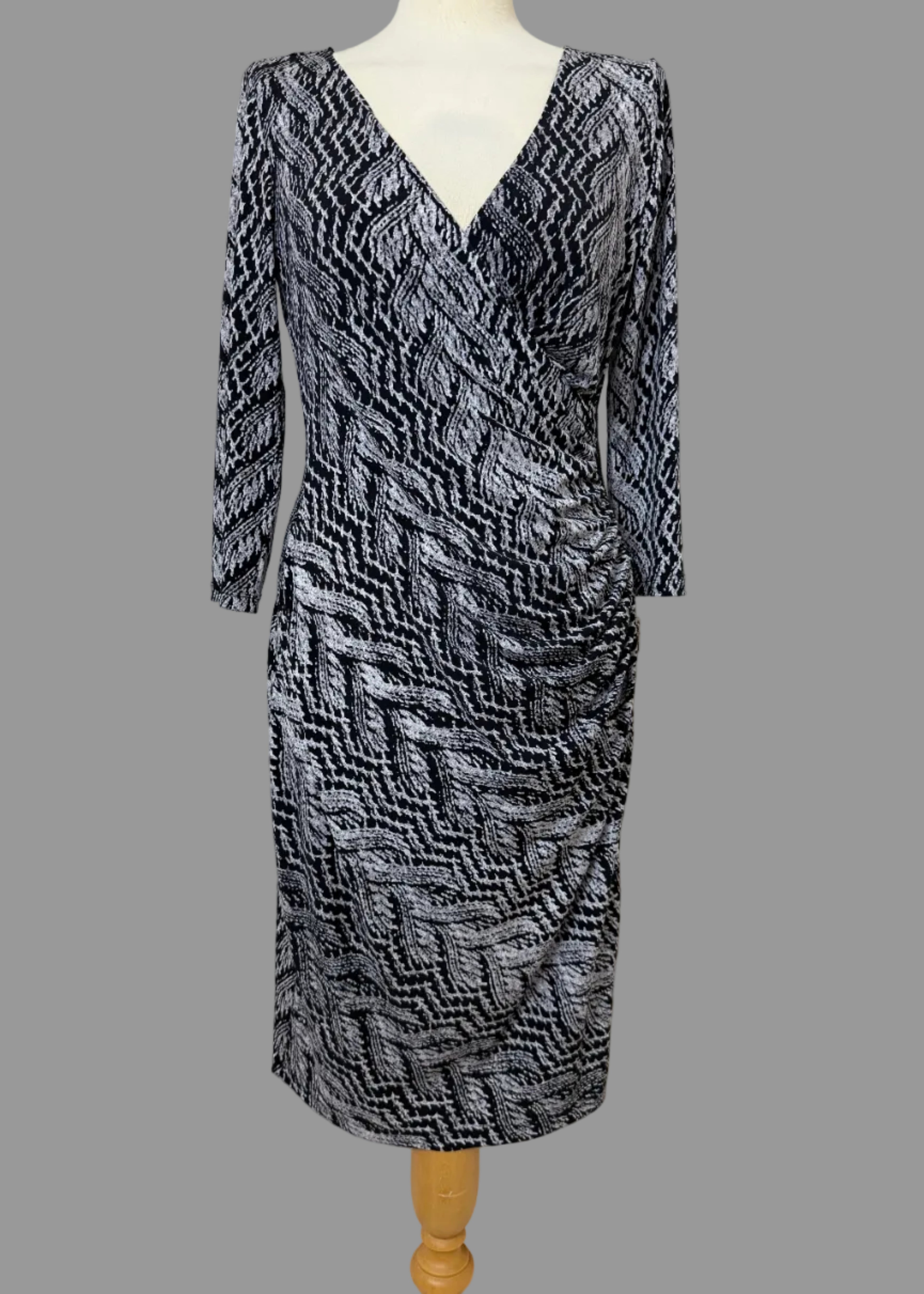 London Times Black White Wrap Dress UK 14 V Neck 3/4 Sleeve Stretch