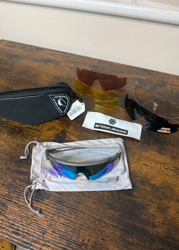 Snowledge BNWT Sports Cycling Sunglasses UV400 Glasses TR90 Superlight Frame