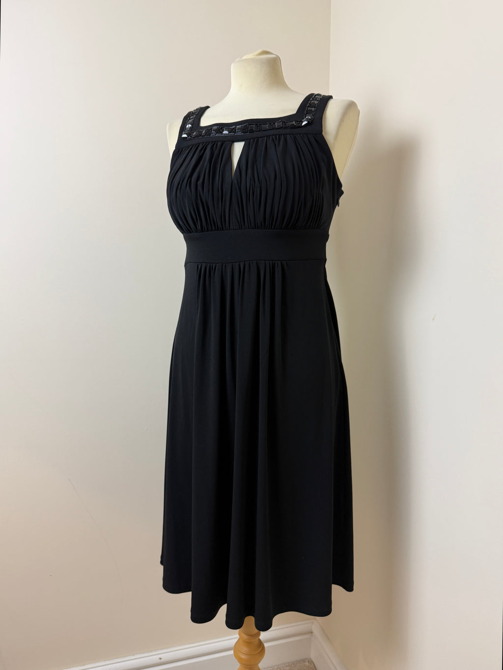Sangria Black Beaded Neckline Empire Waist Midi Dress UK8 US4