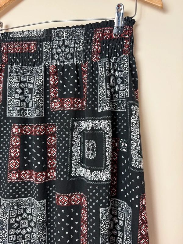 Valleygirl Bandana Print Tiered Maxi Skirt Black Red White UK8