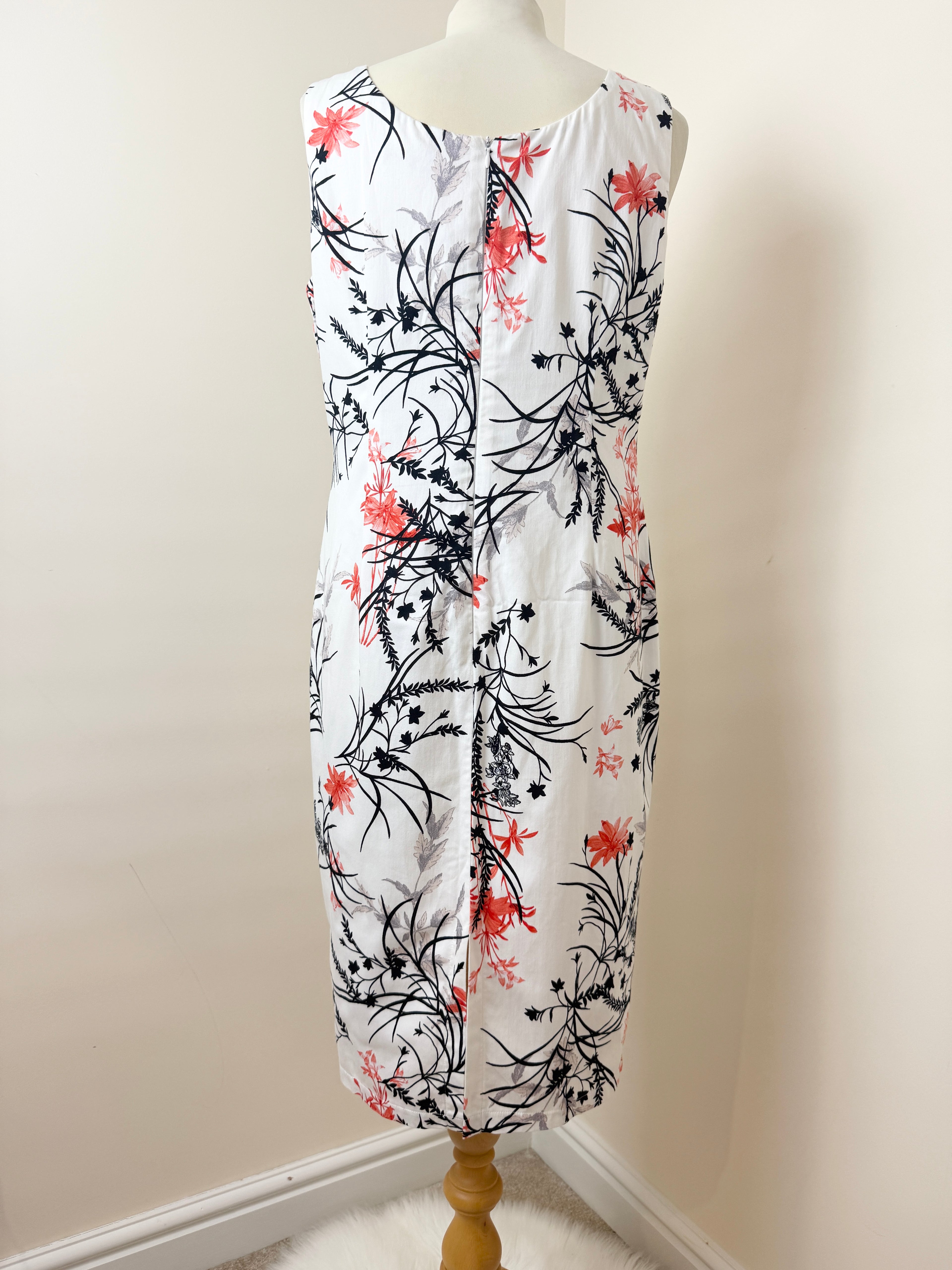 M&S Ivory Floral Pencil Dress UK14 Sleeveless Scoop Neck Structured Stretch
