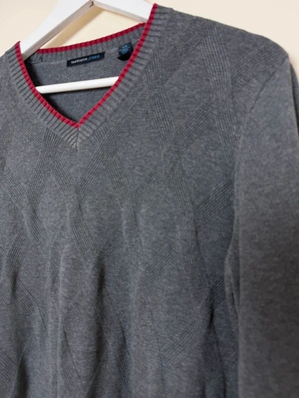 Van Heusen Grey V Neck Jumper Small Cotton Textured Diamond Knit
