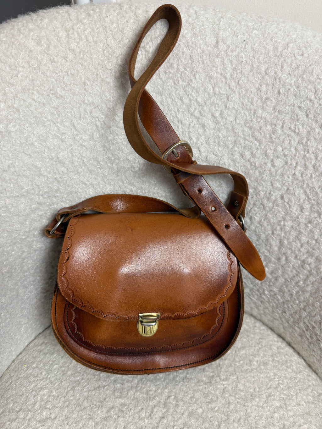 Vintage Brown Leather Crossbody Saddle Bag 9” x 8” – Preloved
