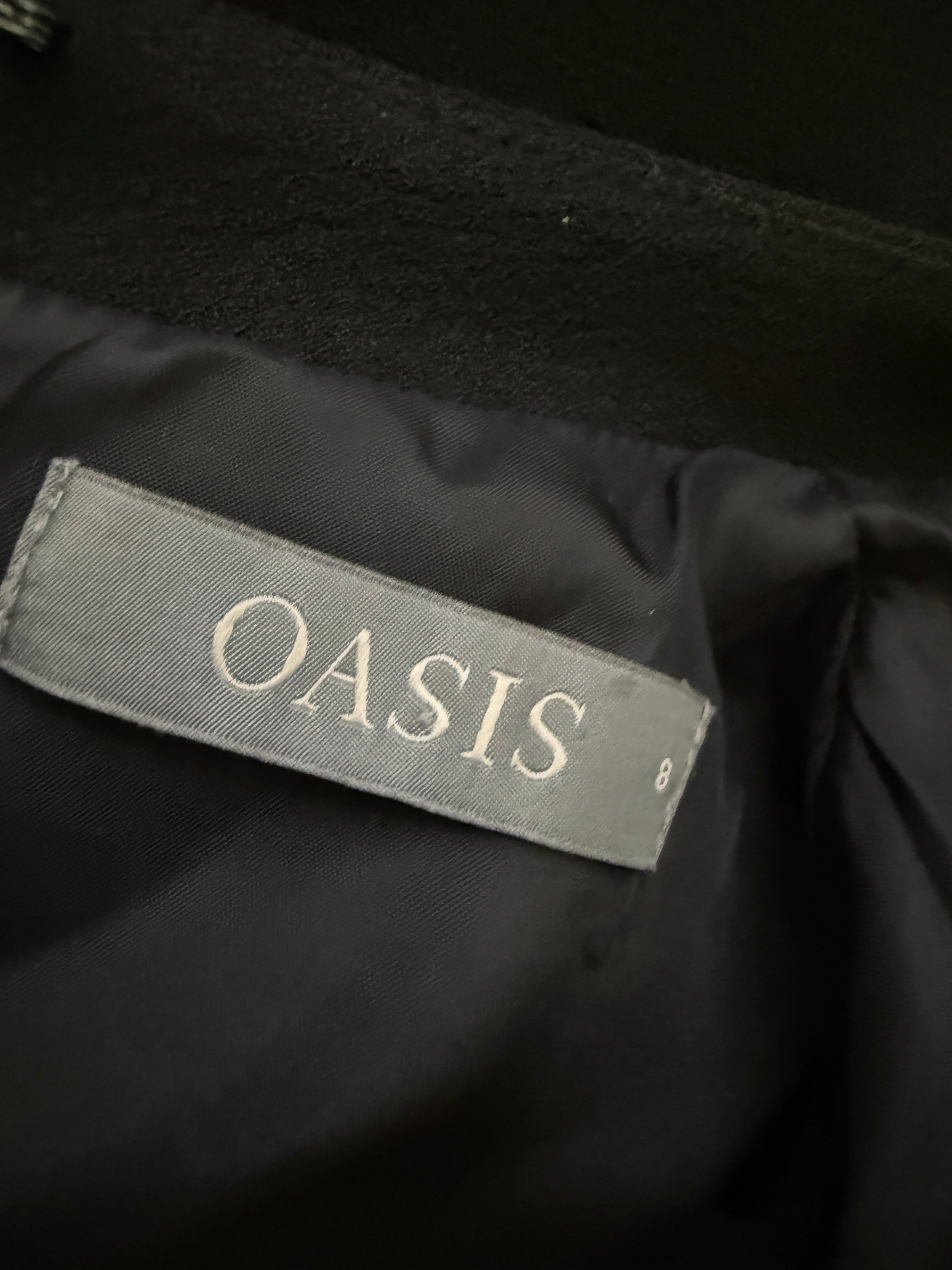 Oasis Black Fit & Flare Skater Dress - UK8