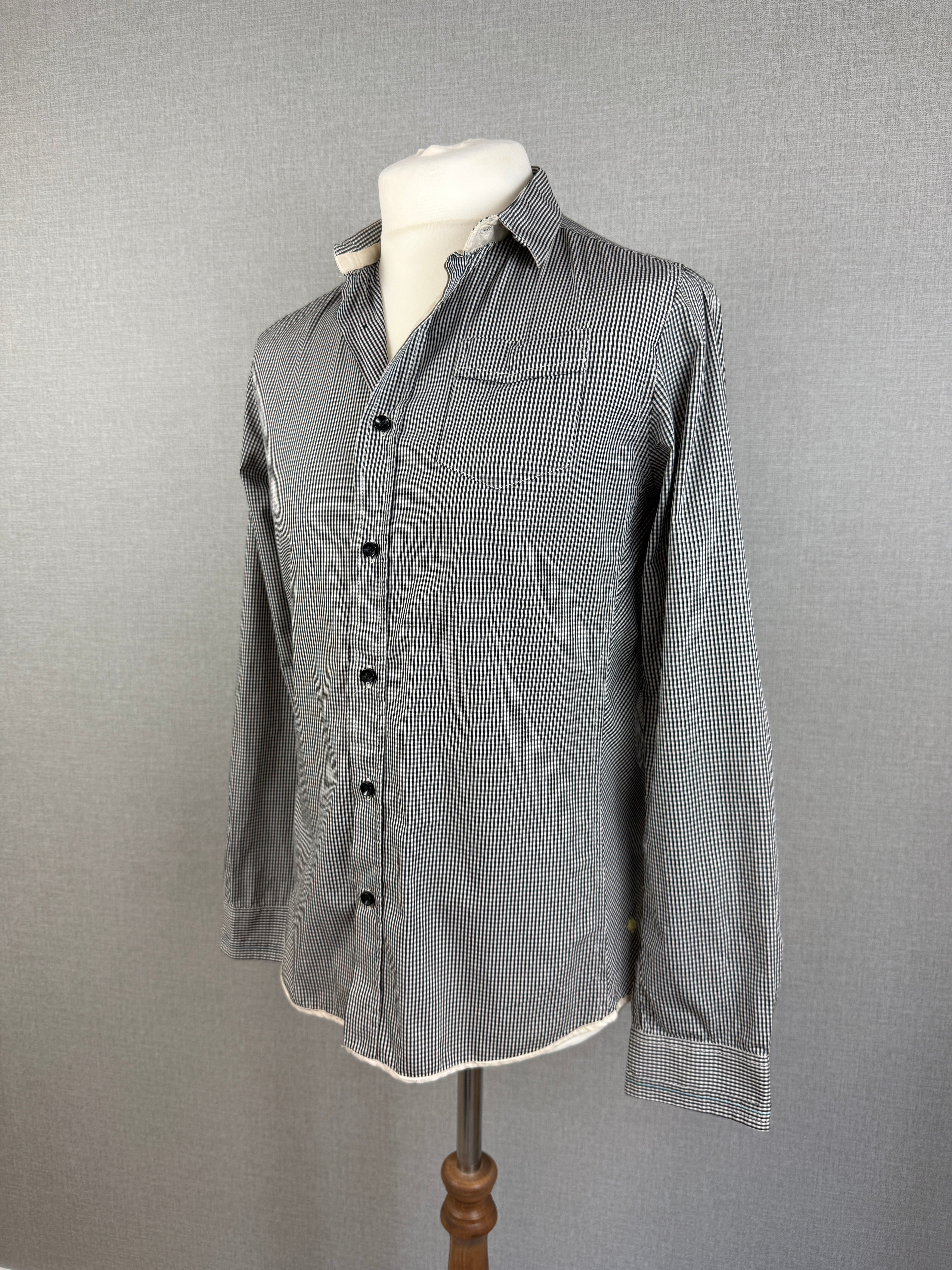 Descendant of Thieves Gingham Shirt Medium – Preloved