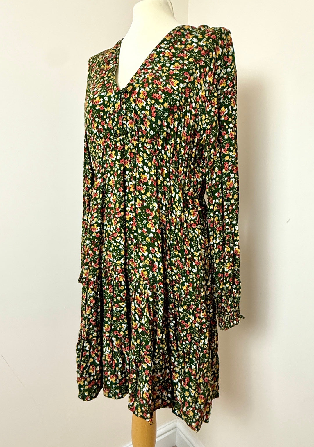 Apricot Dark Green Floral Dress UK 16 – Pre-Loved