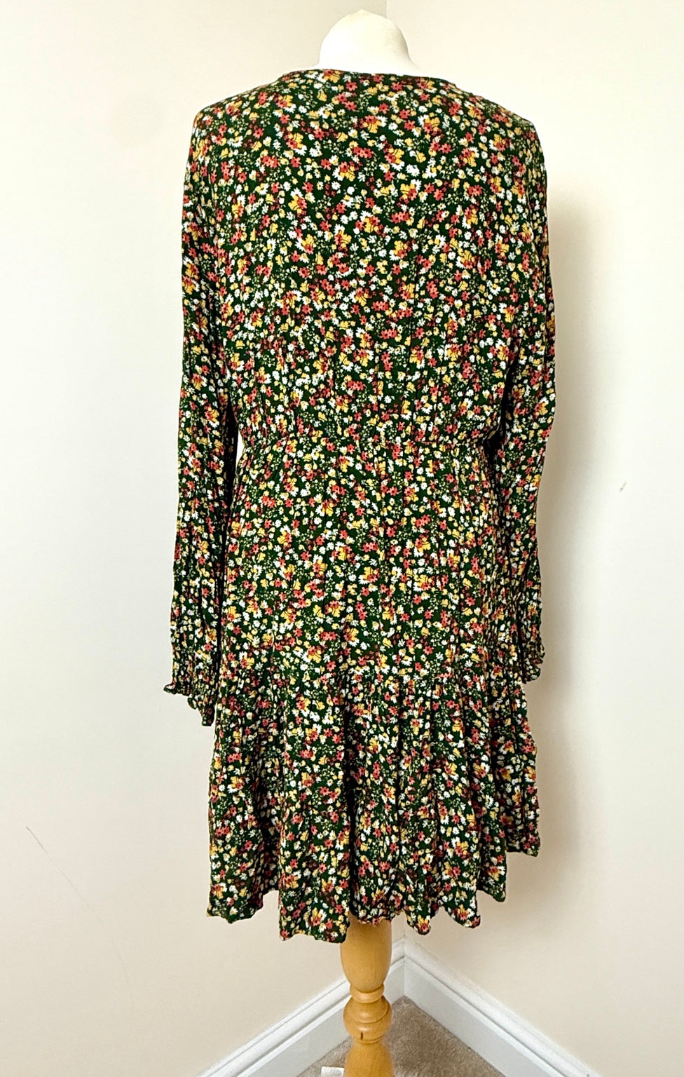 Apricot Dark Green Floral Dress UK 16 – Pre-Loved