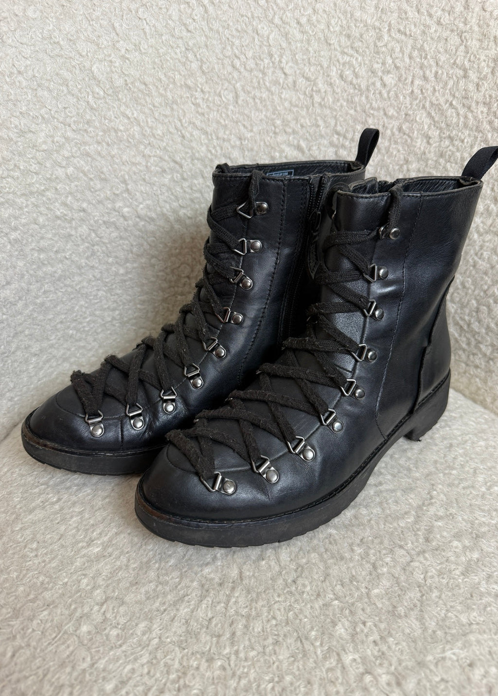 FitFlop Skandi Black Leather Lace Up Ankle Boots UK 6.5 – Pre-Loved