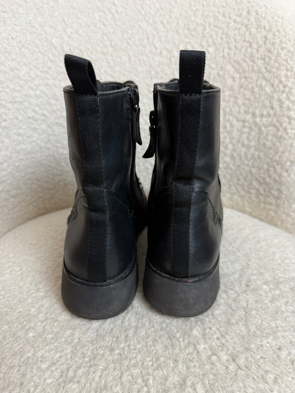 FitFlop Skandi Black Leather Lace Up Ankle Boots UK 6.5 – Pre-Loved