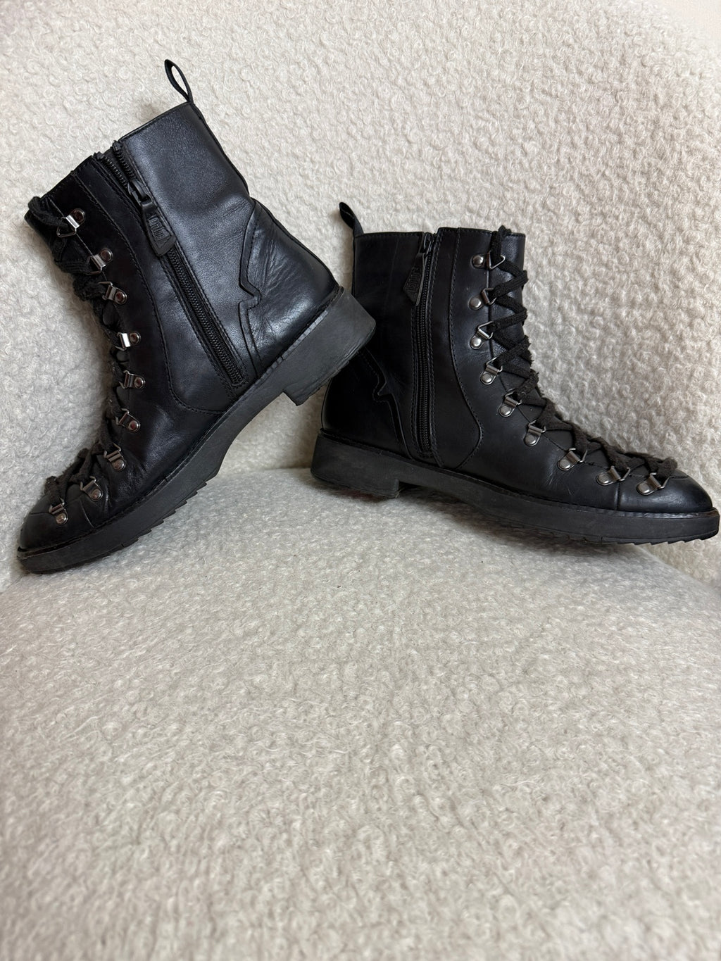 FitFlop Skandi Black Leather Lace Up Ankle Boots UK 6.5 – Pre-Loved