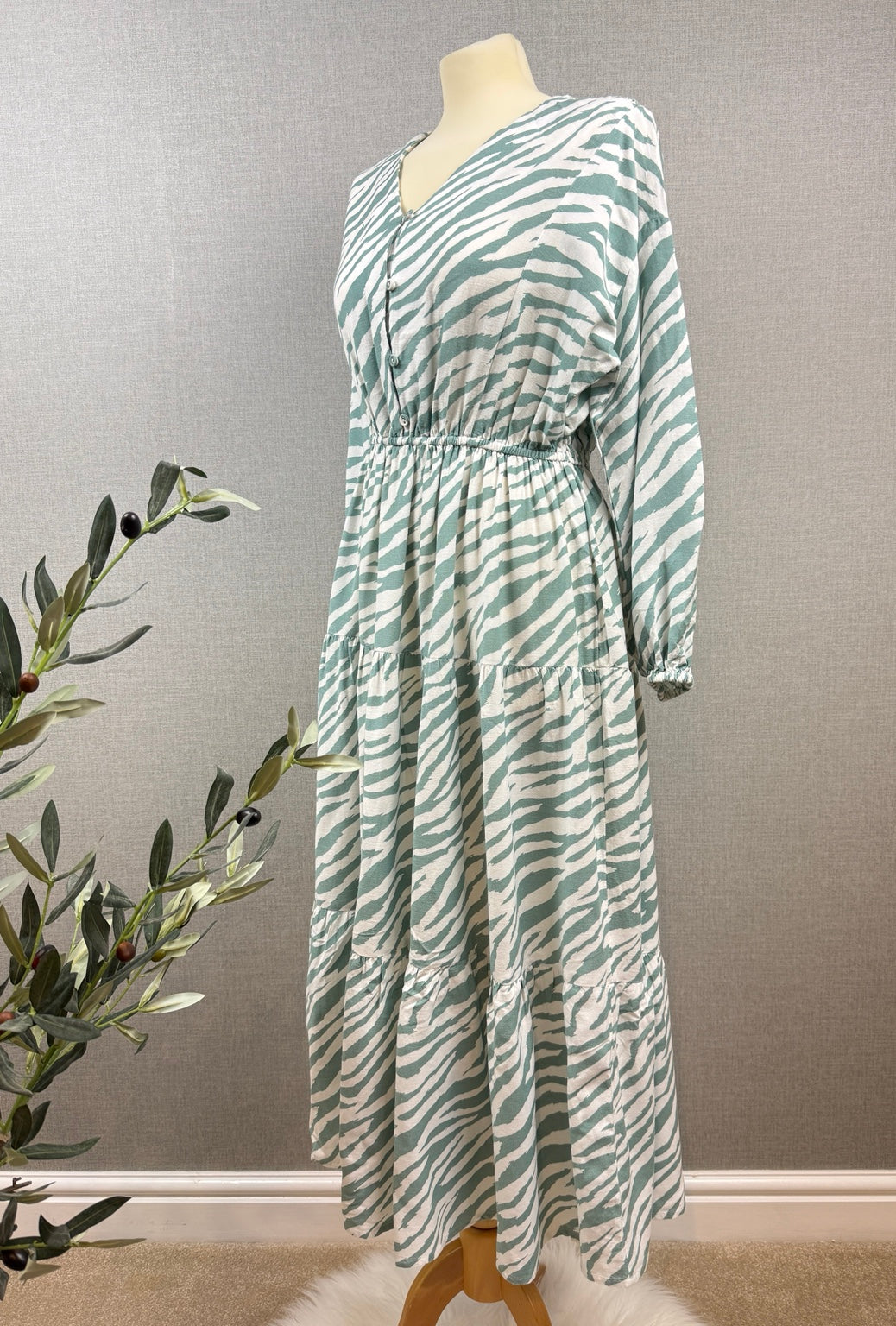 Next Green & White Zebra Print Tiered Midi Dress UK 10 - Pre-loved