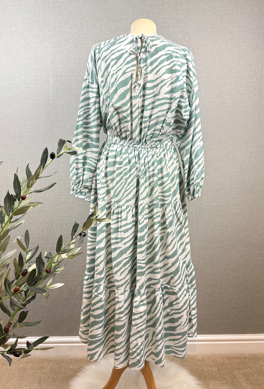 Next Green & White Zebra Print Tiered Midi Dress UK 10 - Pre-loved