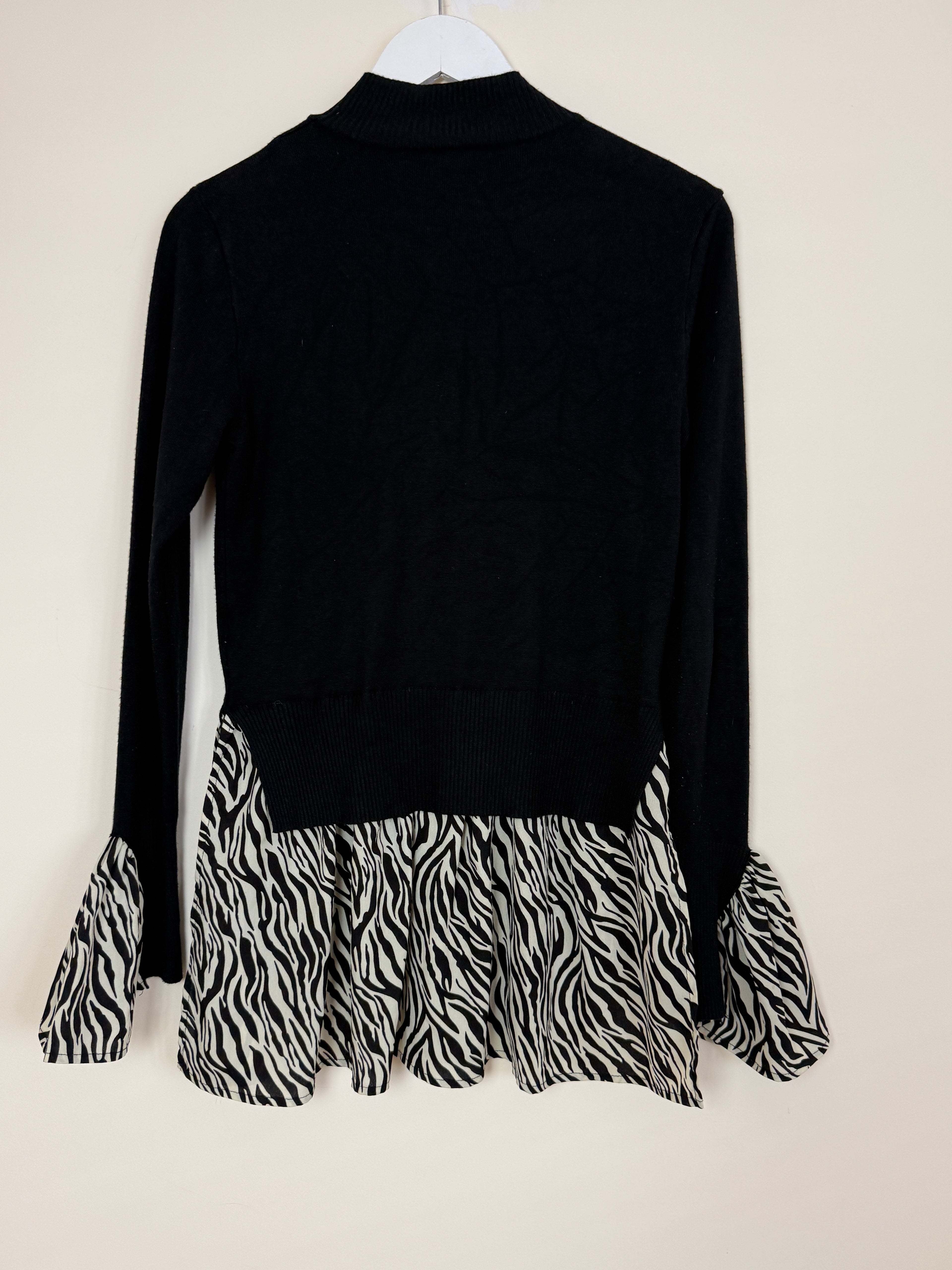 New Look Black Zebra Print Frill Hem Knit Zebra Frill Top UK10